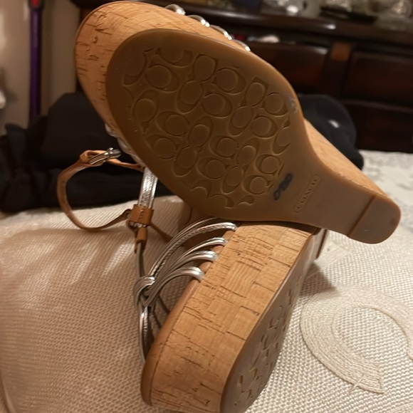 EUC - Picture 4 of 5